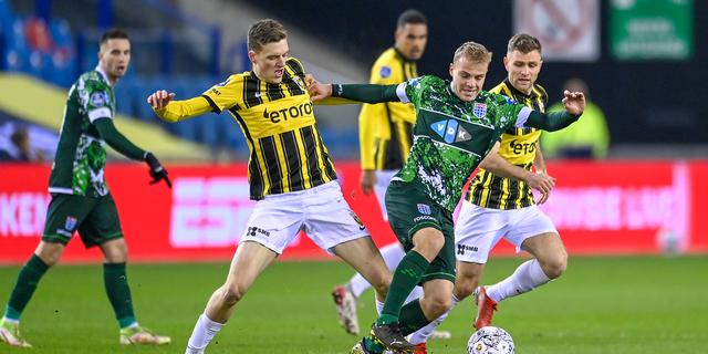 Vitesse wint met nipte overwinning van PEC Zwolle